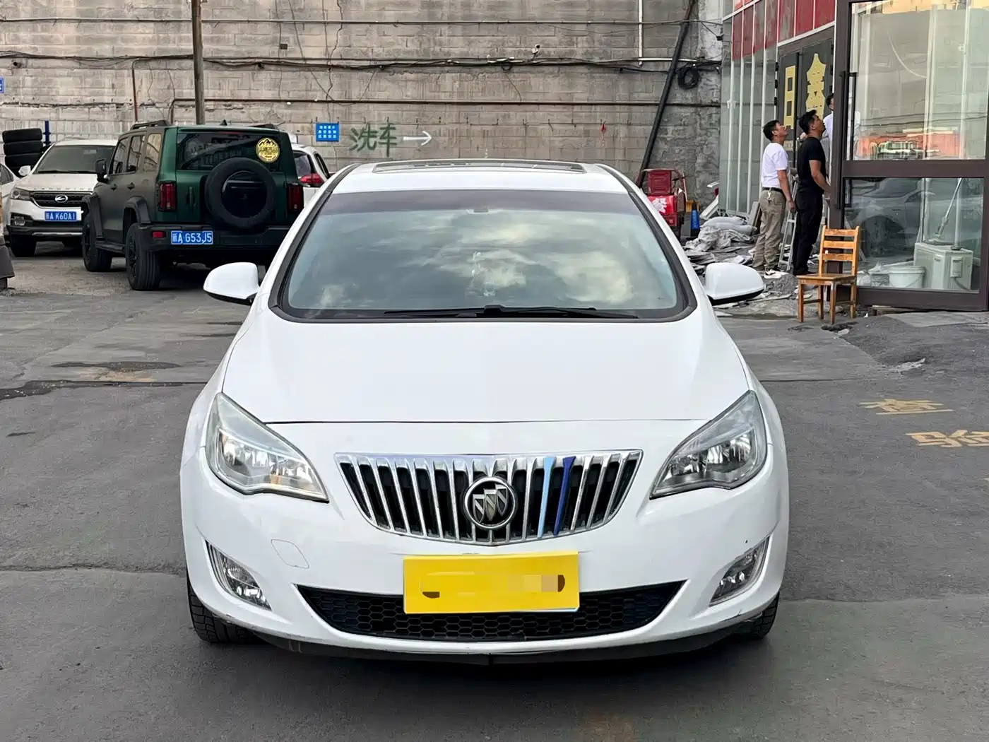 Buick Excelle 2013 Model XT 1.6L Automatic Fashion фото 2