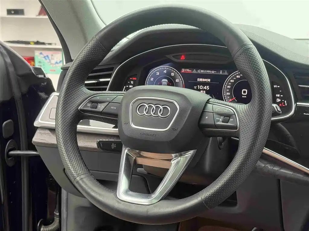 Audi Q8 2019 55 TFSI Luxury Dynamic фото 11