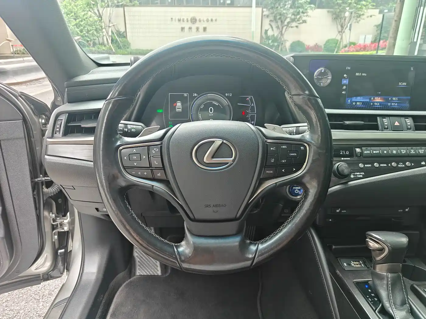 Lexus ES 2018 300h Excellence Edition China V фото 8
