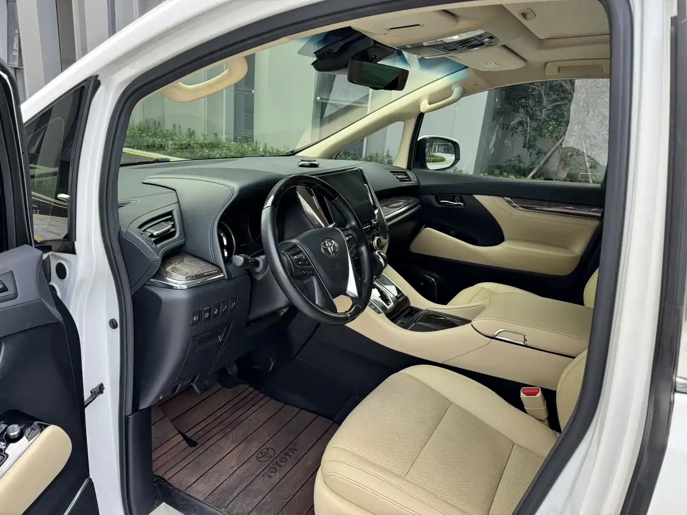 Toyota Vellfire 2021 2020 Twin Engine 2.5L HV Premium Edition