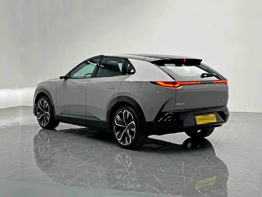 2025 Mazda EZ-60