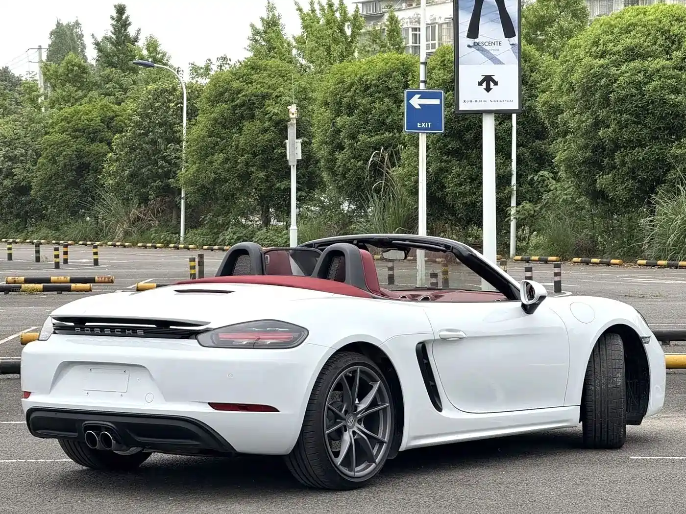 Porsche 718 2018 Boxster 2.0T фото 12