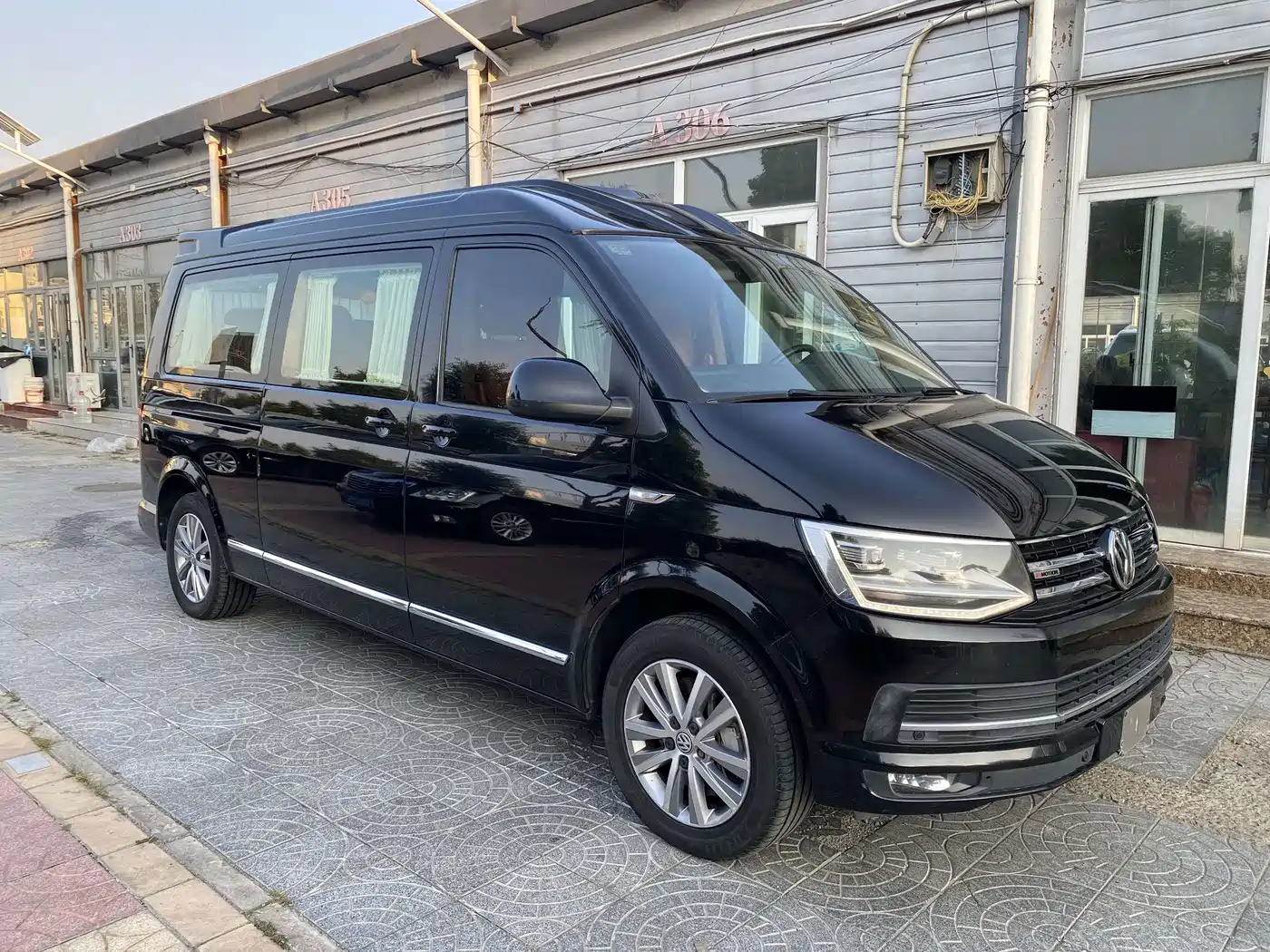 Volkswagen Caravelle 2017 2017 2.0TSI 4WD Luxury 7-Seater