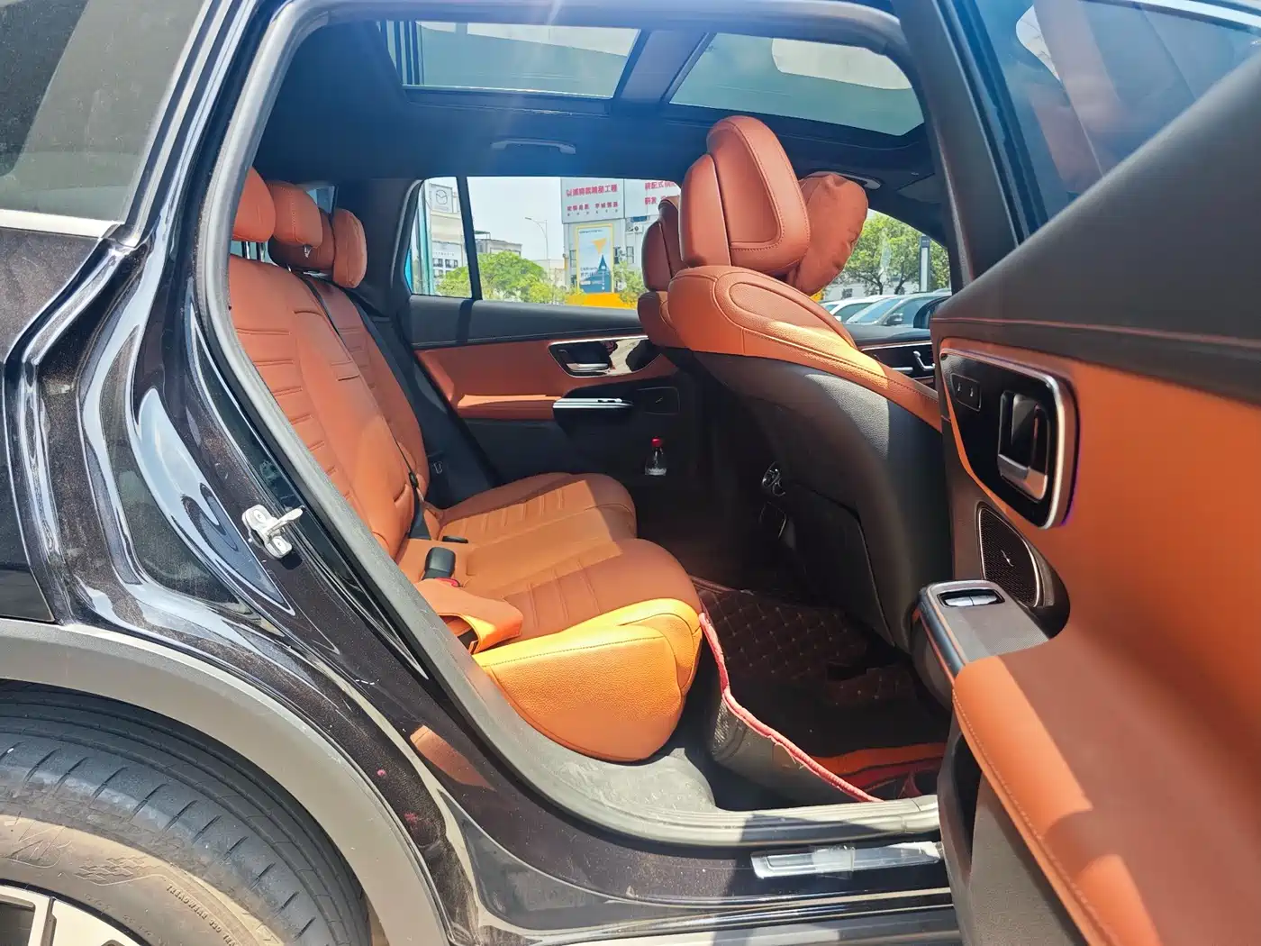 Mercedes-Benz GLC 2024 GLC 260 L 4MATIC Dynamic 5-seater фото 13