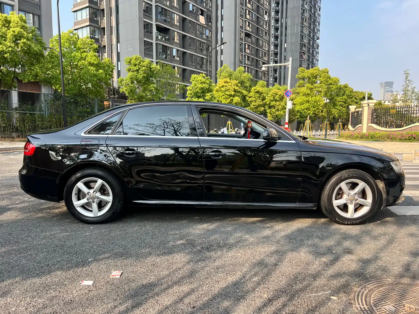 Audi A4L 2013 30 TFSI Automatic Comfort фото 4