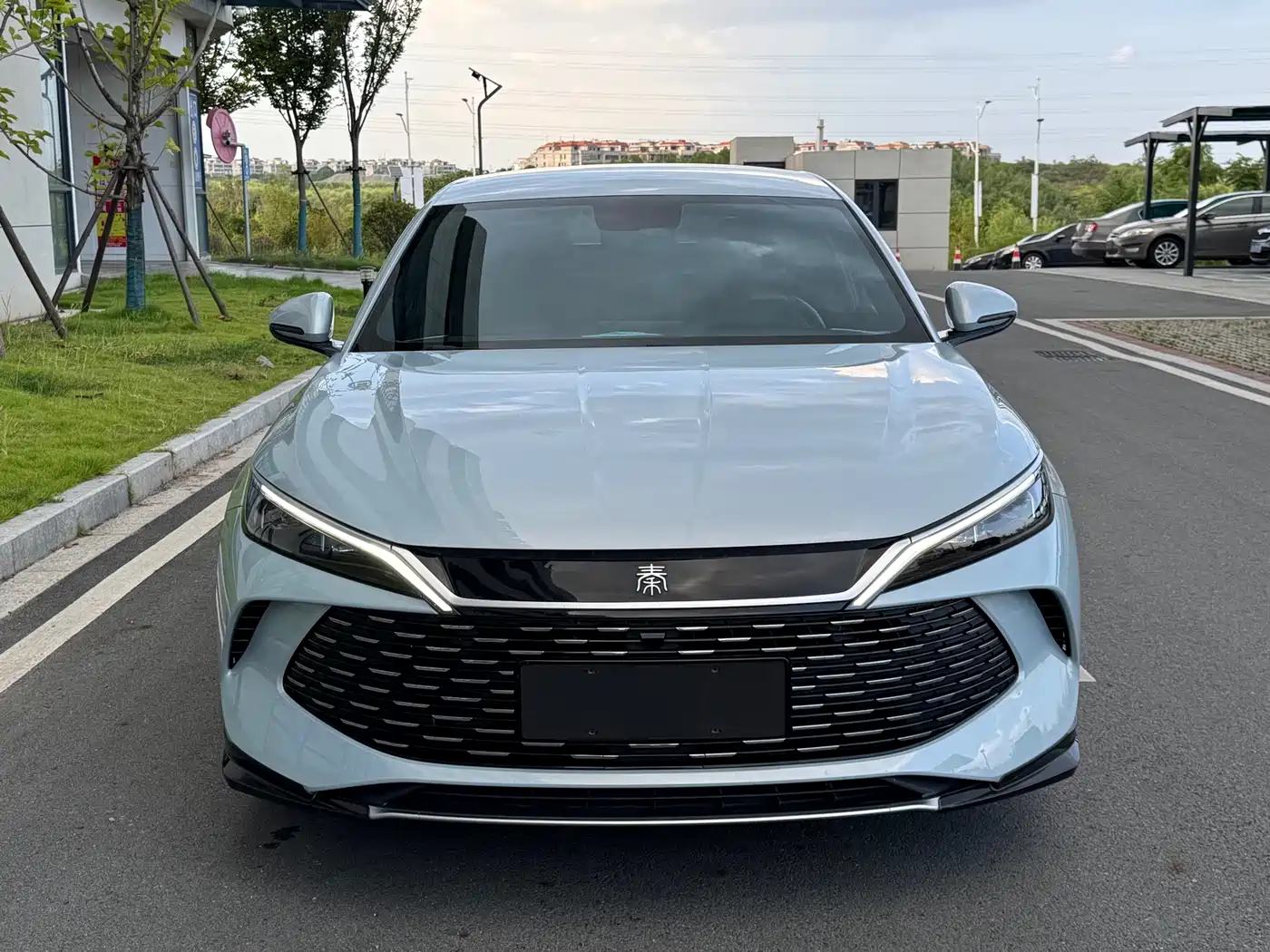 BYD Qin L 2024 2024 DM-i 80KM Leading Edition