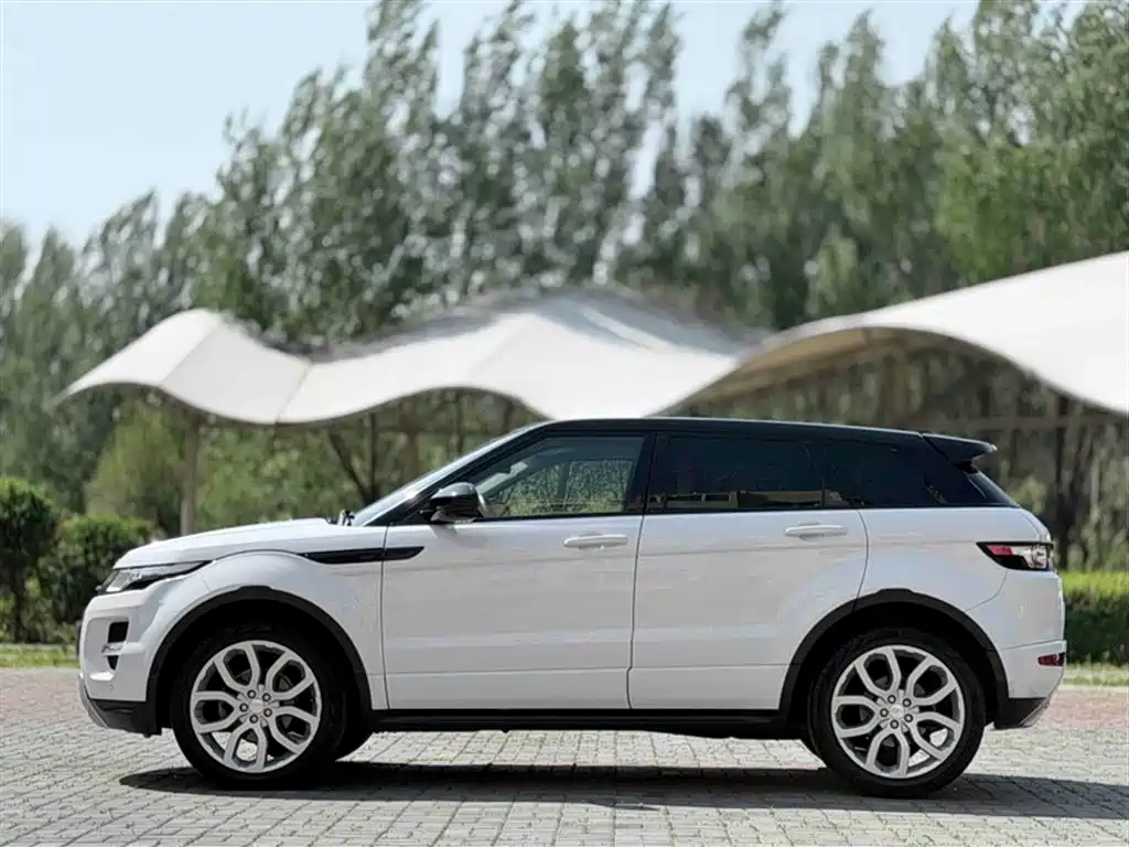 Land Rover Range Rover Evoque (Import) 2014 2.0T 5-door Brilliance Sport фото 8