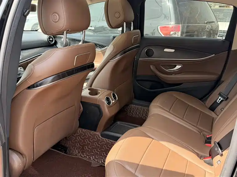 Mercedes-Benz E-Class 2019 E 200 L Sport фото 4