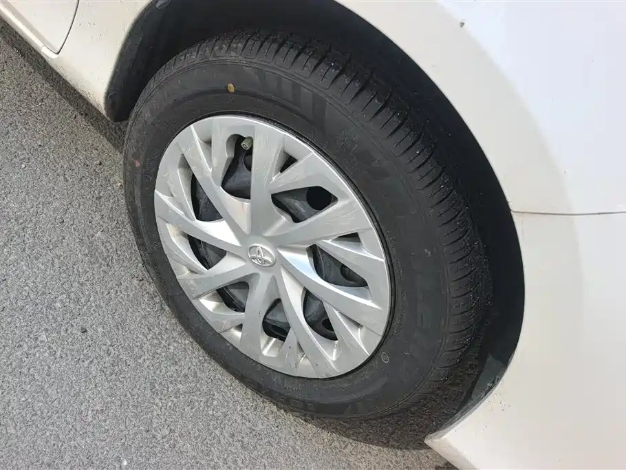 Toyota Vios FS 2021 1.5L CVT Fengchi Edition фото 6