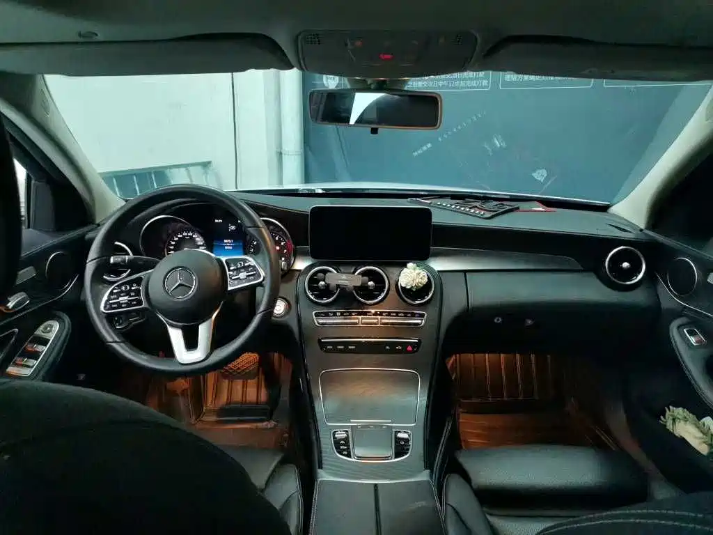 Mercedes-Benz C-Class 2019 C 260 L Sport фото 5