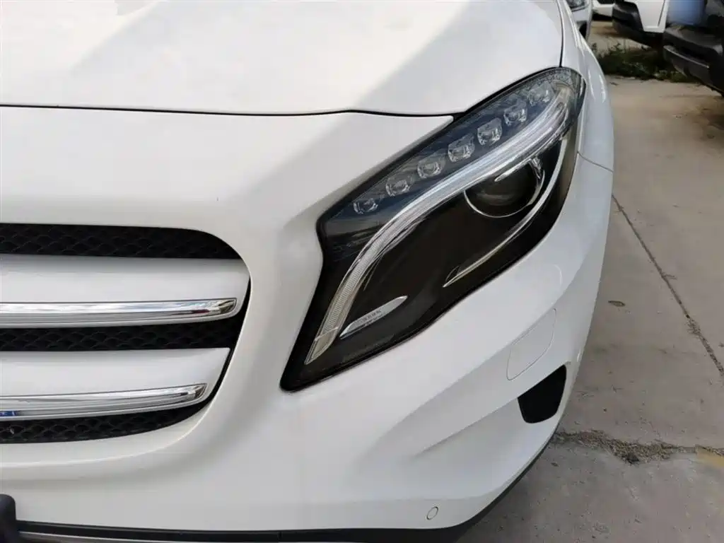 Mercedes-Benz GLA 2015 GLA 200 Fashion фото 24