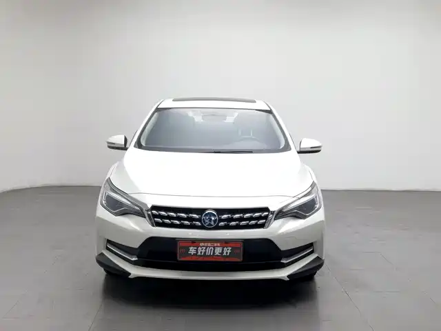 Venucia D60 2019 100K Glory 1.6L XL CVT Chen Ku Edition China VI — фото 3