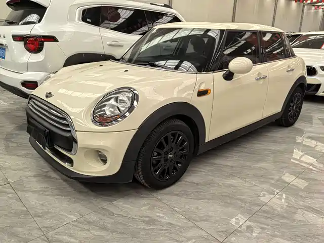 MINI 
