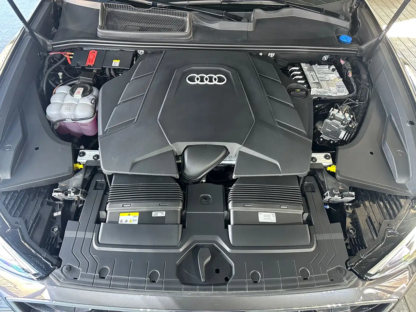 Audi Q8 2024 55 TFSI Luxury Sport фото 7