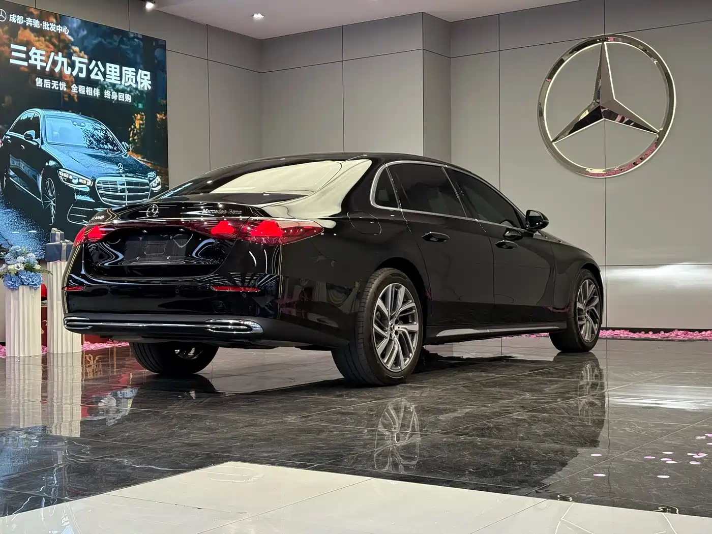 Mercedes-Benz E-Class 2025 E 300 L Fashion фото 7
