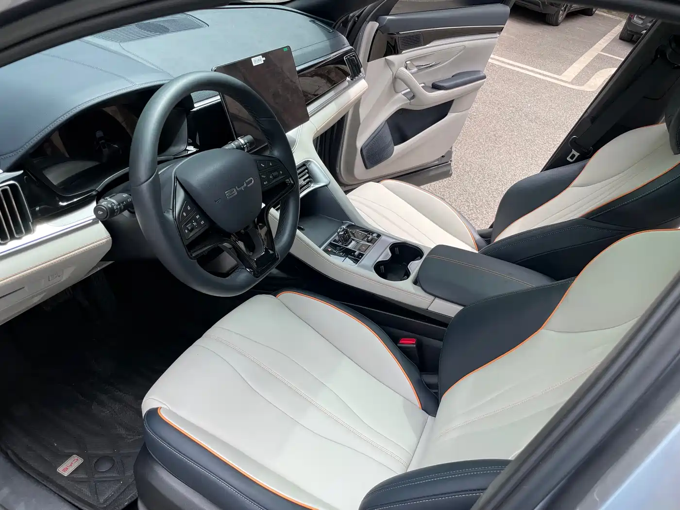 BYD Song PLUS PHEV 2024 Glory Edition DM-i 110km Flagship PLUS фото 11