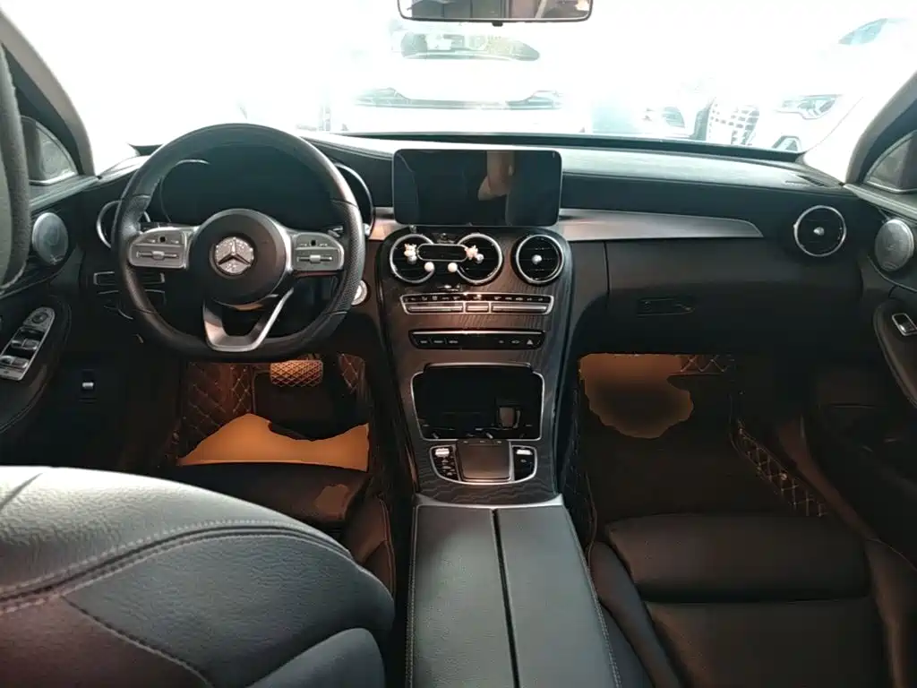 Фото 6 - Mercedes-Benz C-Class