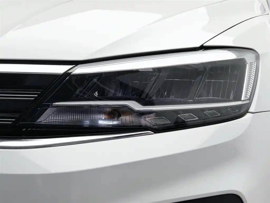 Volkswagen Lamando 2019 230TSI DSG Trend Edition China V фото 7