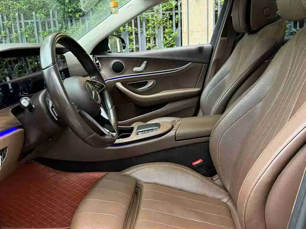 Mercedes-Benz E-Class 2023 E 260 L фото 6