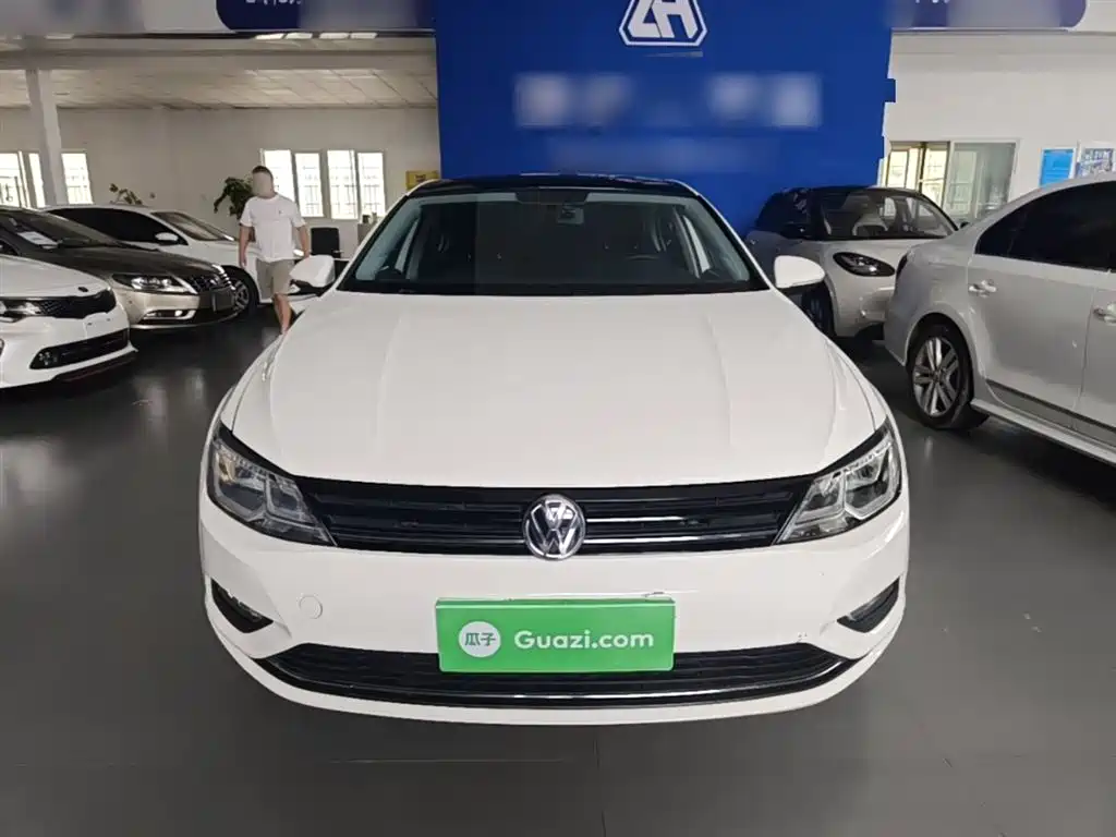Volkswagen Lamando 2015 280TSI DSG Comfort фото 3