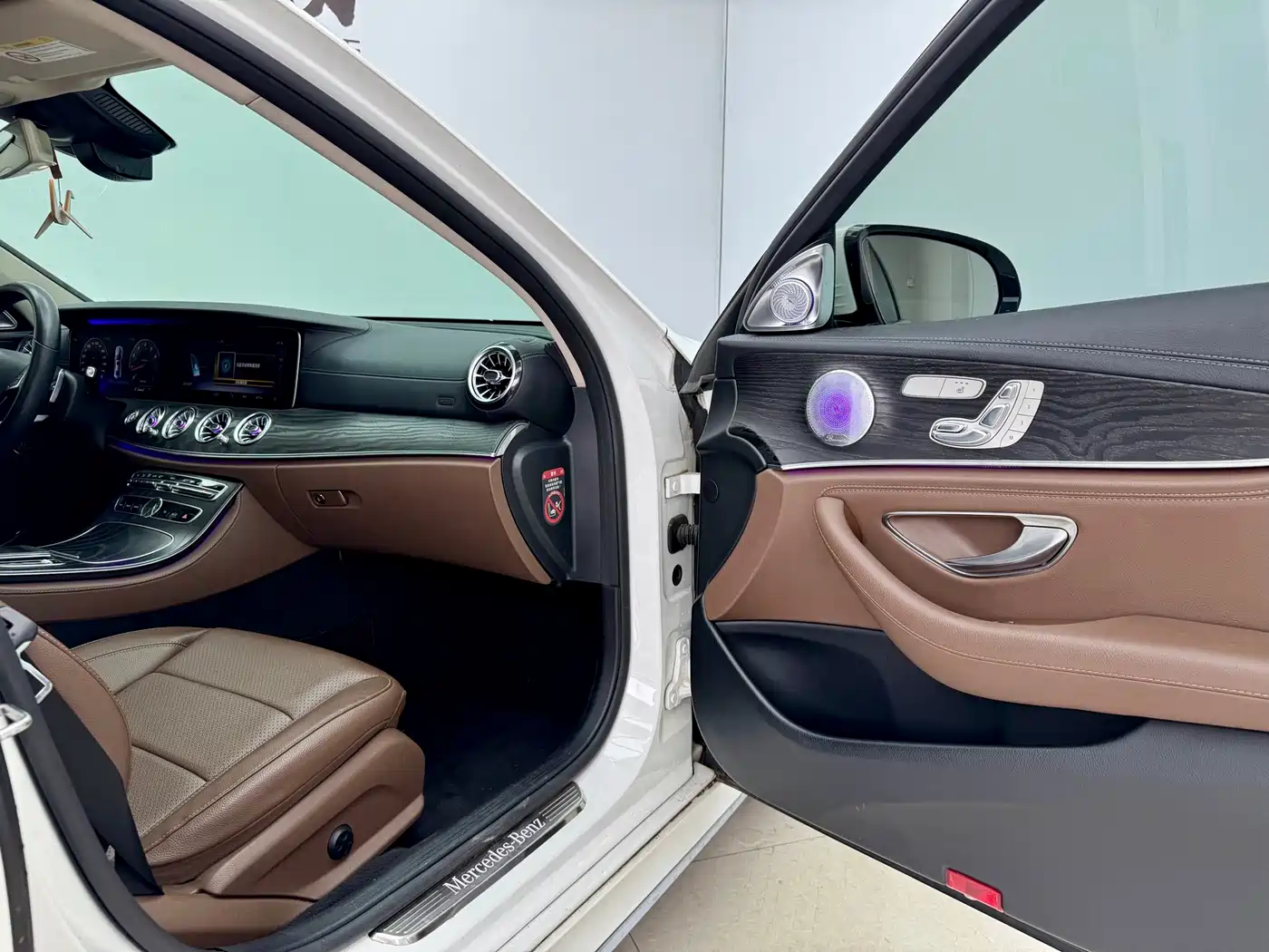 Mercedes-Benz E-Class 2017 E 300 L Sport Luxury фото 14