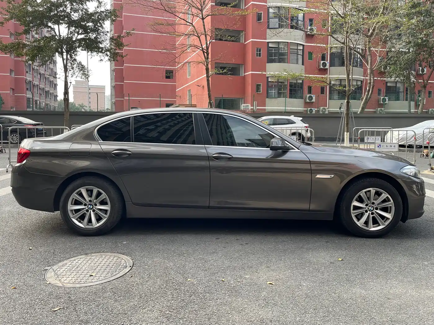 BMW 5 Series 2014 520Li Elegance фото 7