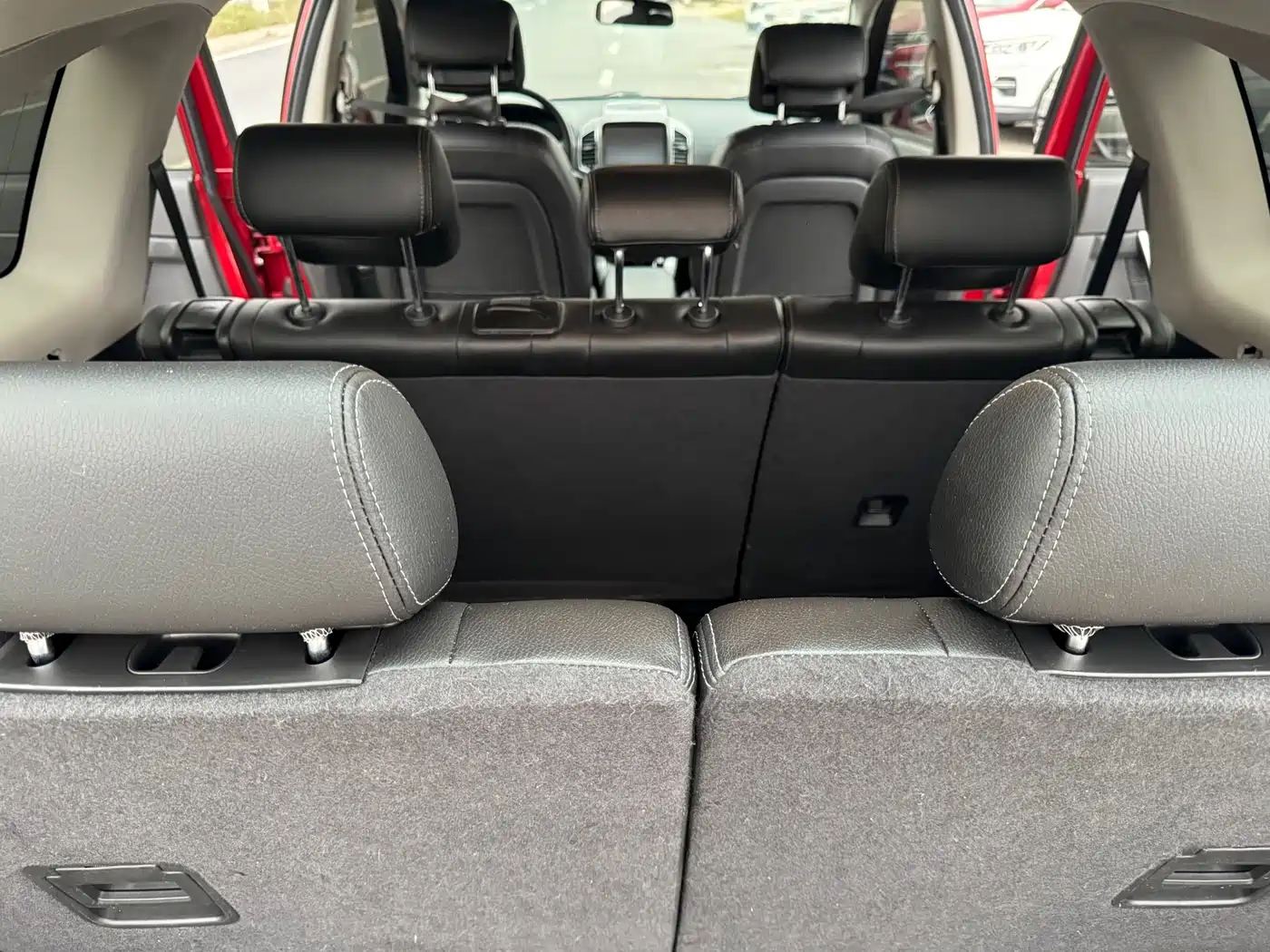 Chevrolet Captiva 2014 2.4L 2WD Urban 7-seater фото 11