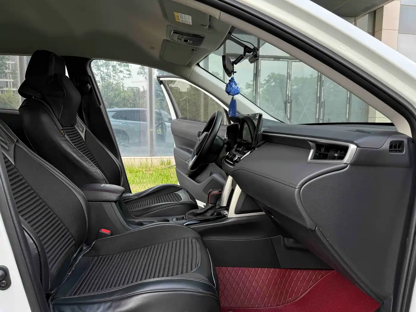 Toyota Frontlander 2024 2.0L CVT Elite Edition фото 7