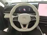 Photo 11 - Volkswagen Passat
