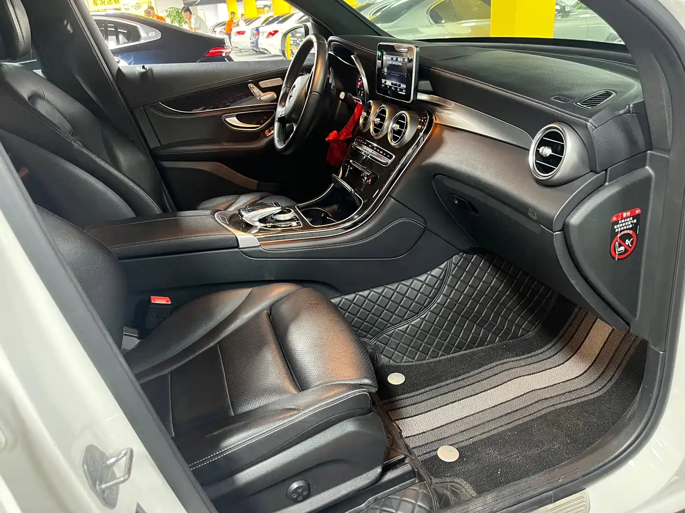 Mercedes-Benz GLC 2019 GLC 260 4MATIC Dynamic фото 10