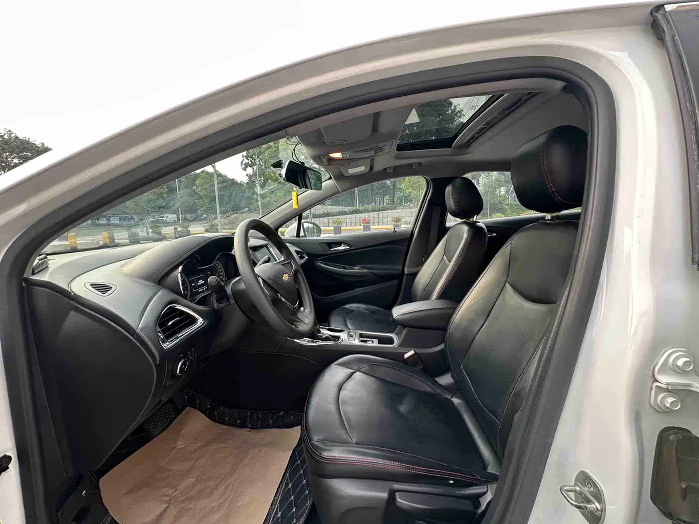 Chevrolet Cruze 2017 2017 1.5L Automatic Pioneer Sunroof