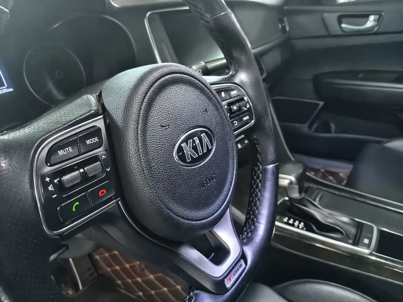 Kia K5 2016 1.6T Automatic LUX фото 11