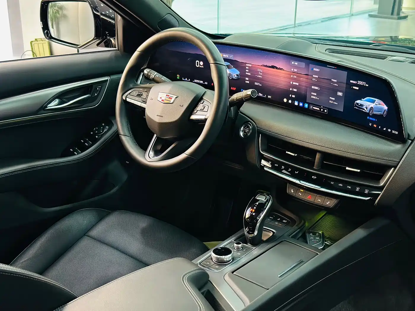Cadillac CT5 2024 2024 28T Luxury Model Pro