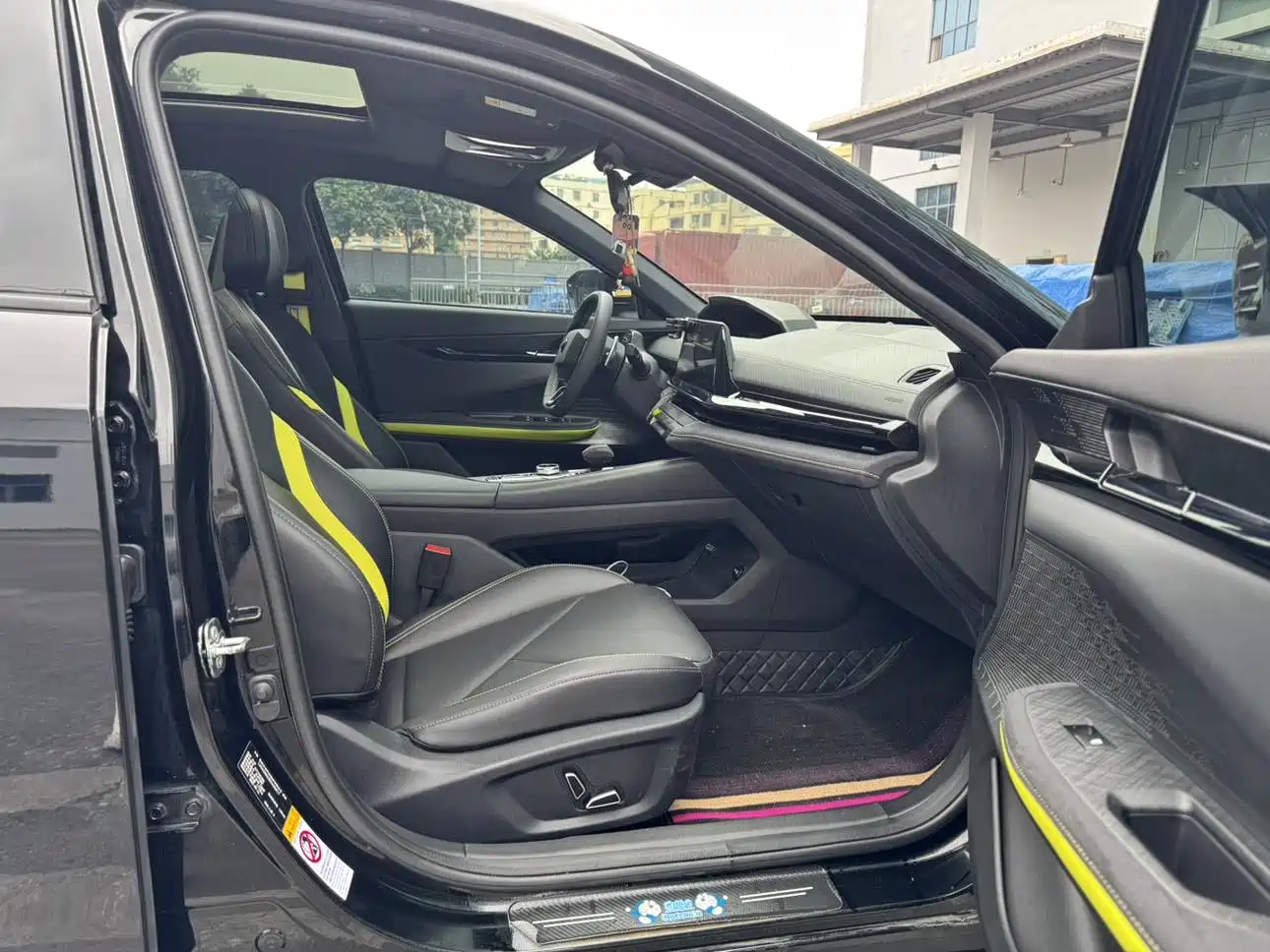 CHANGAN UNI-V