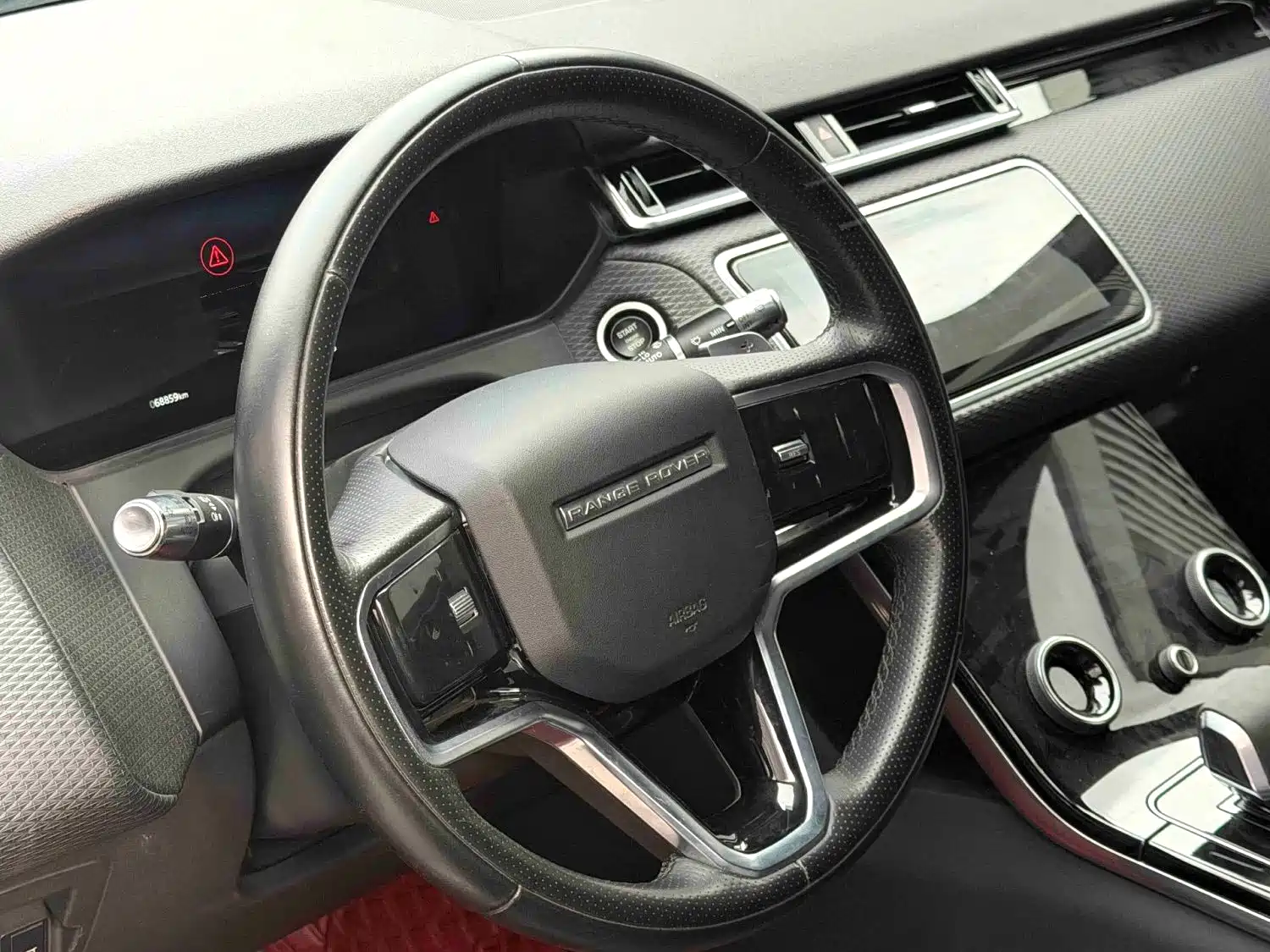 Фото 7 - Land Rover Range Rover Velar
