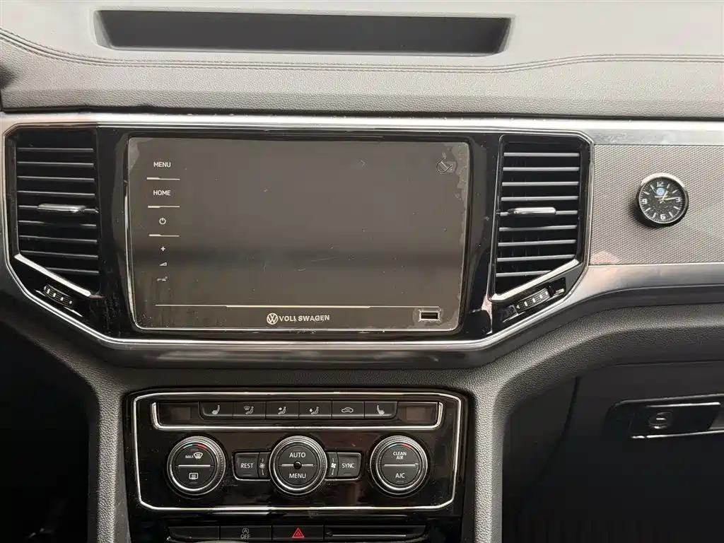 Volkswagen Teramont 2020 380TSI 4WD Luxury Edition China VI фото 4