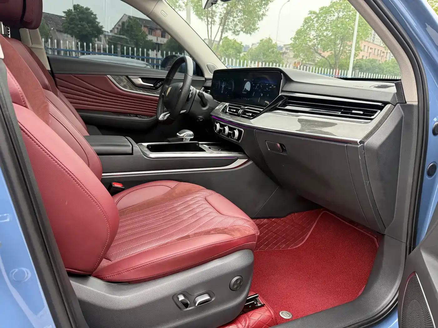 Hongqi HS5 2023 2.0T 4WD Flag Leader Pro фото 16