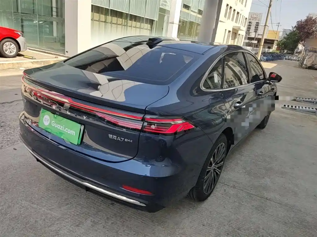 Geely Galaxy Galaxy A7 2025 EM-i фото 7
