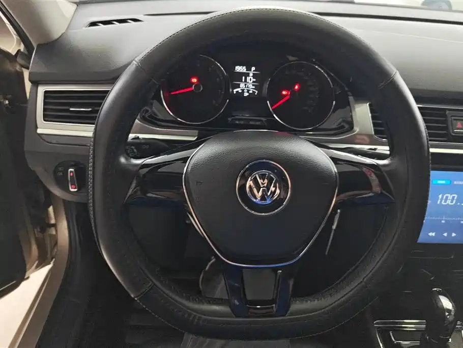 Volkswagen Bora 2016 Model 1.6L Automatic Fashion фото 15
