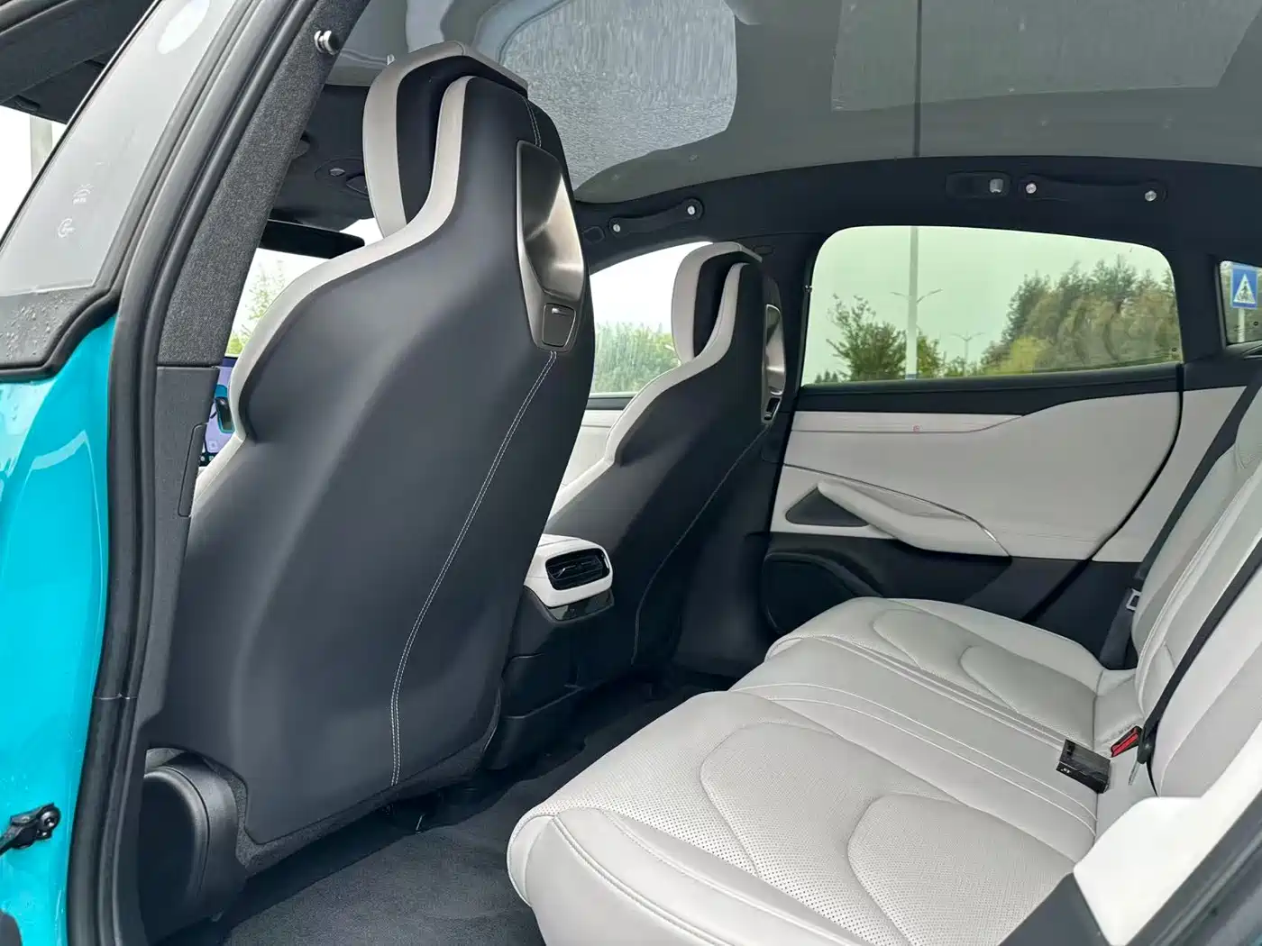 XIAOMI CAR XIAOMI SU7