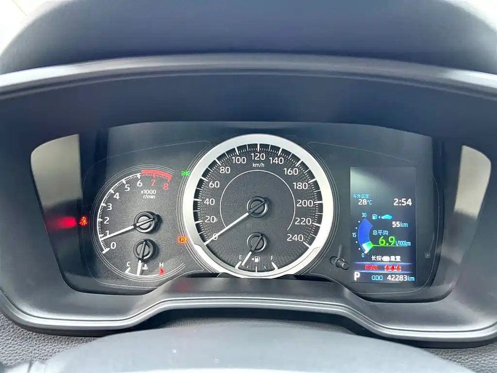 Toyota Levin 2022 185T CVT Luxury Edition фото 13