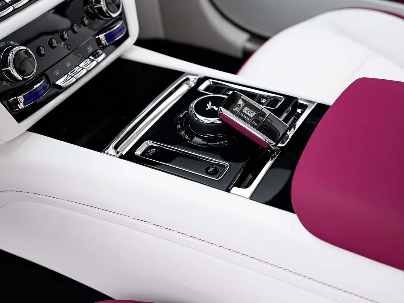 ROLLS-ROYCE CHTHONIC