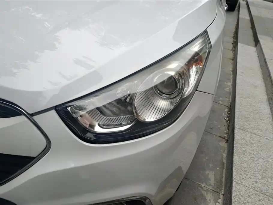 Hyundai Beijing Hyundai ix35 2012 2.0L Automatic 2WD GLS Elite фото 5