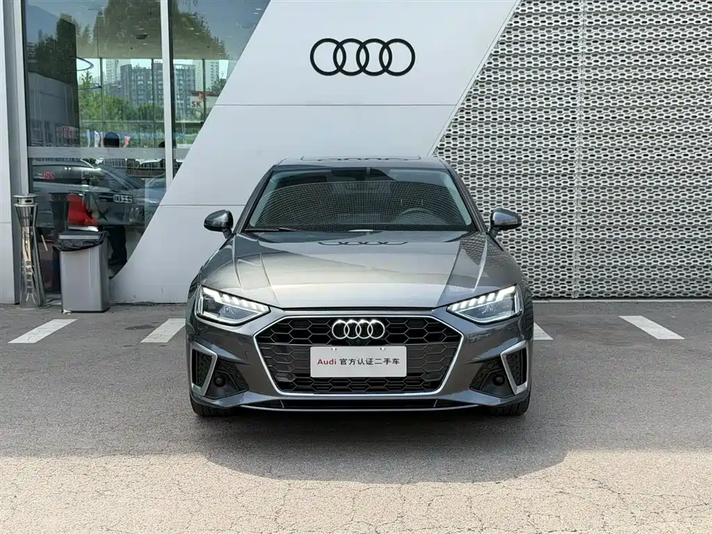 Audi A4L 2020 40 TFSI Fashion Dynamic Edition фото 2