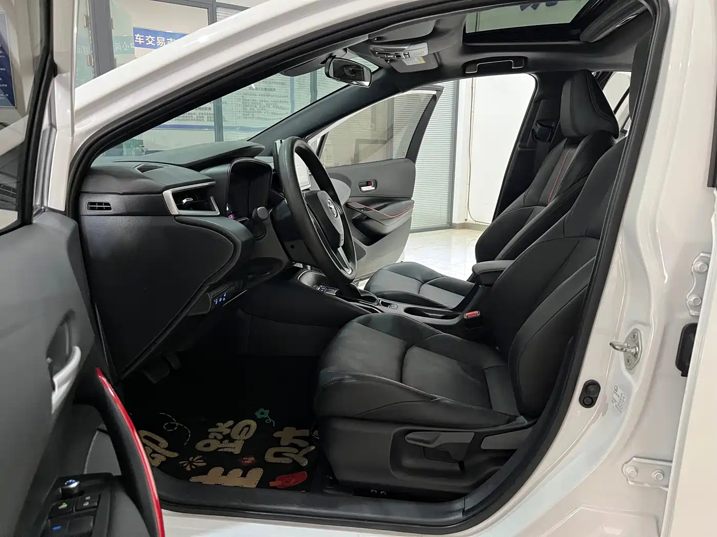 Toyota Levin 2022 185T CVT Sport Edition фото 8