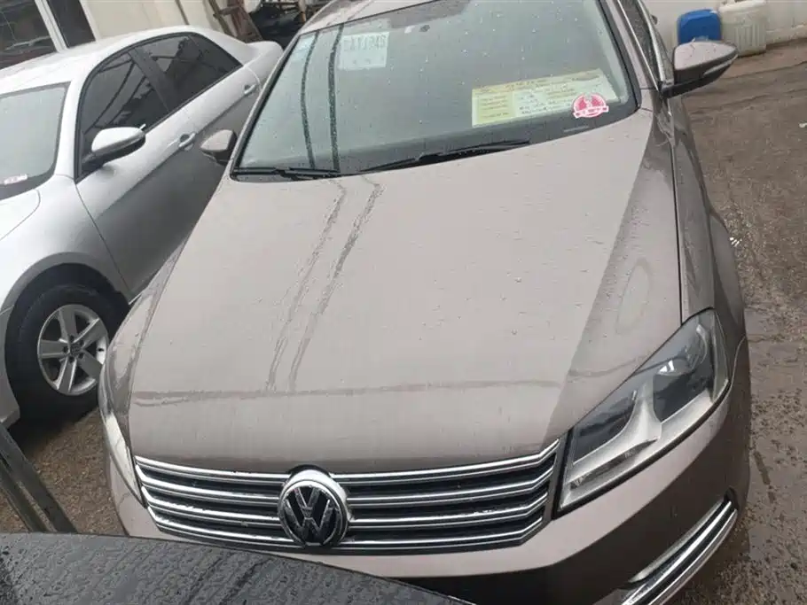 Volkswagen Magotan 2012 Facelift 1.8TSI Leading фото 2