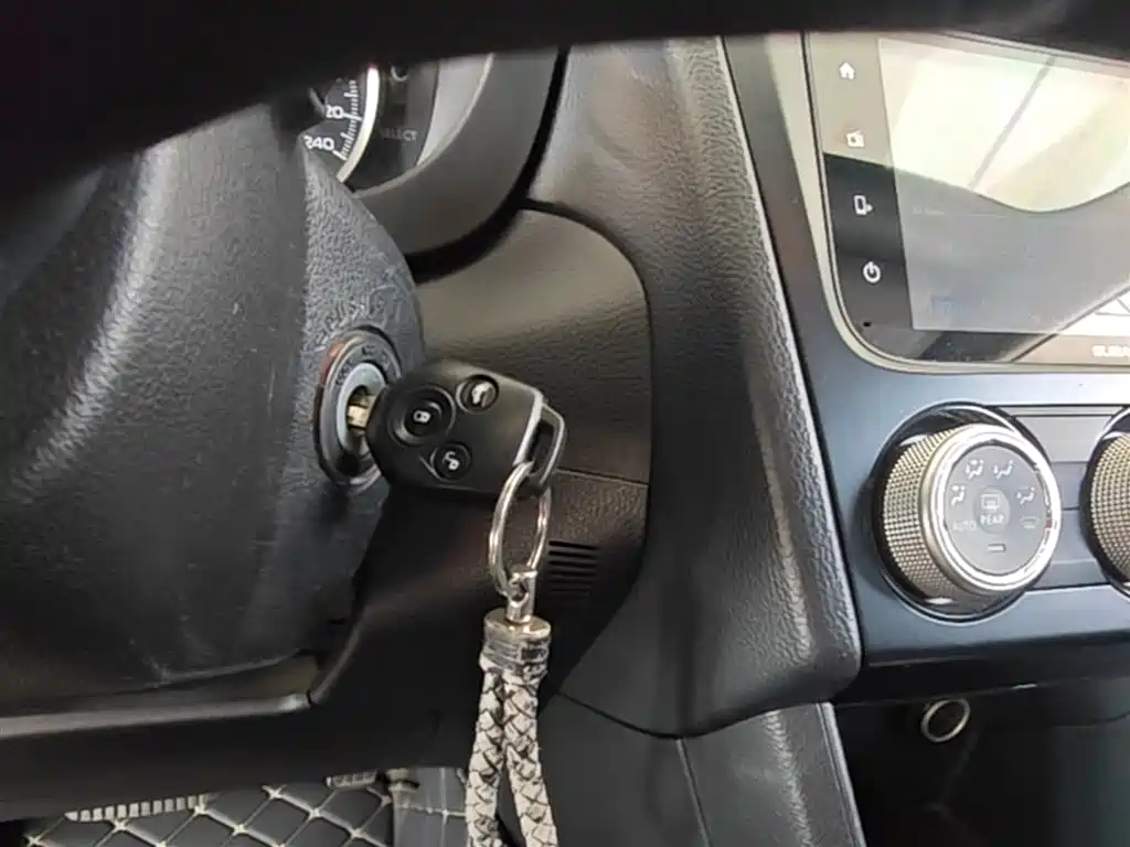 Subaru XV 2016 Model 2.0i Comfort Navigation Edition фото 9
