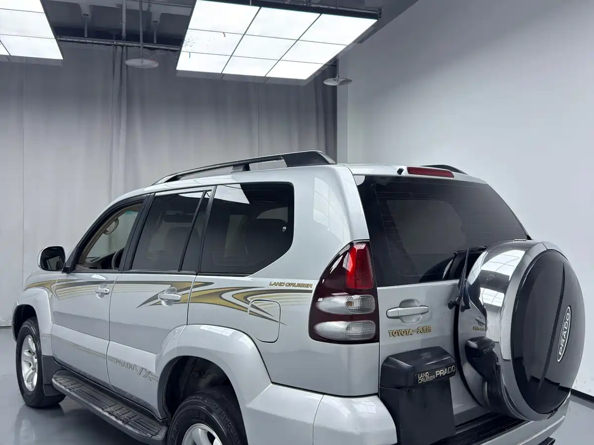 Фото 4 - Toyota Prado