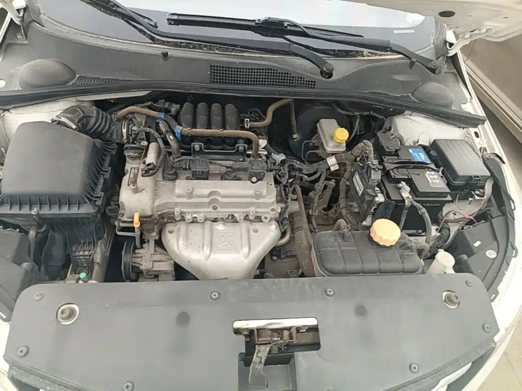 Baojun 310 2017 2016 1.2L Manual Value Edition