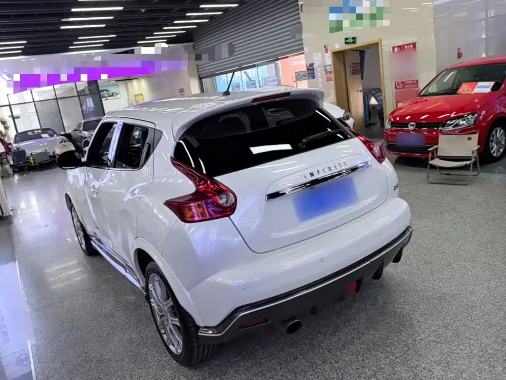 Infiniti ESQ 2019 2014 1.6L Free Edition